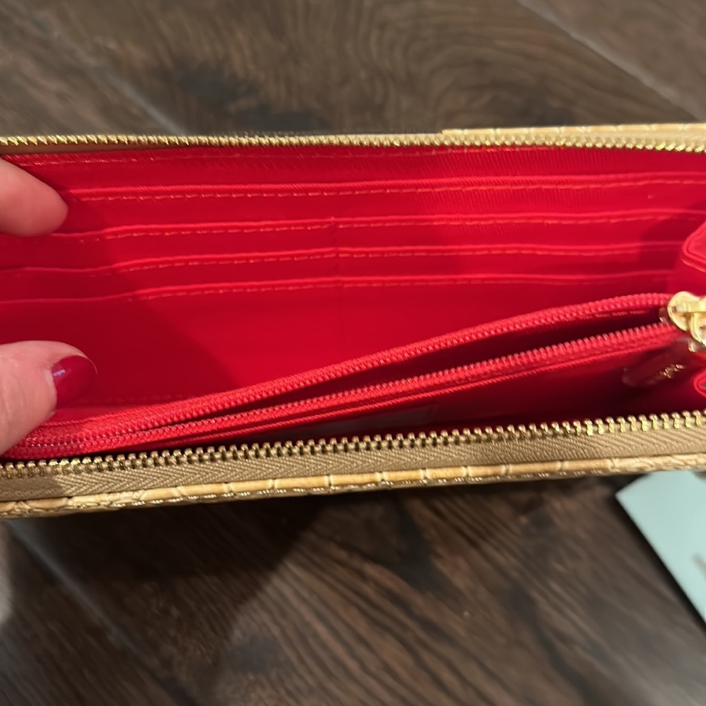 HOBO Ines Wallet/Clutch - Picture 7 of 8